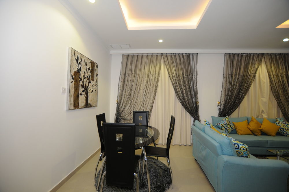 Al Muhanna Plaza Luxury Apartments Kuwait City Luaran gambar